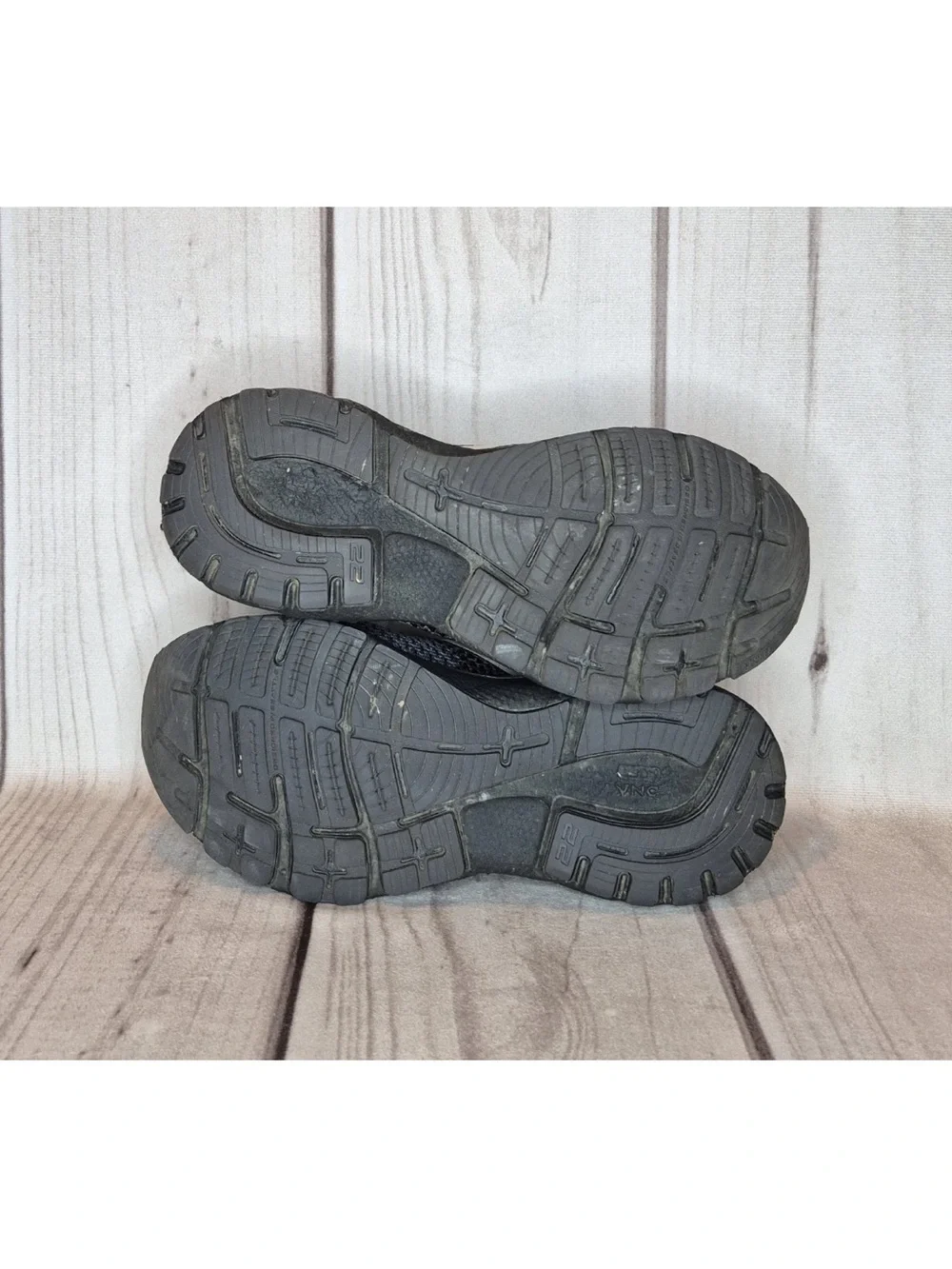 Brooks Adrenaline GTS 22 Women's Size 9D Wide Running Shoes Pearl Black